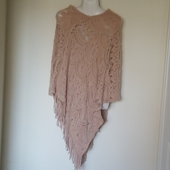 Anthropologie Do Everything In Love Sabrina Poncho - Picture 7 of 8